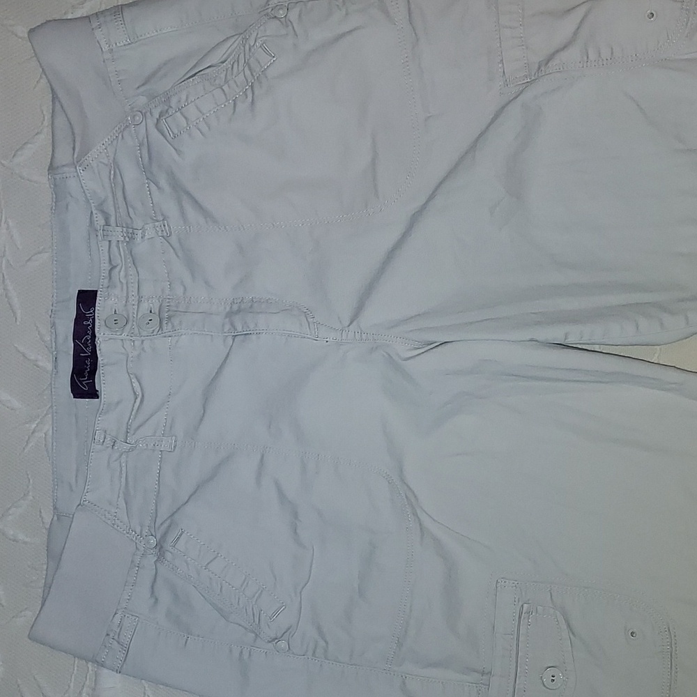 Gloria Vanderbilt Shorts - Picture 3 of 8